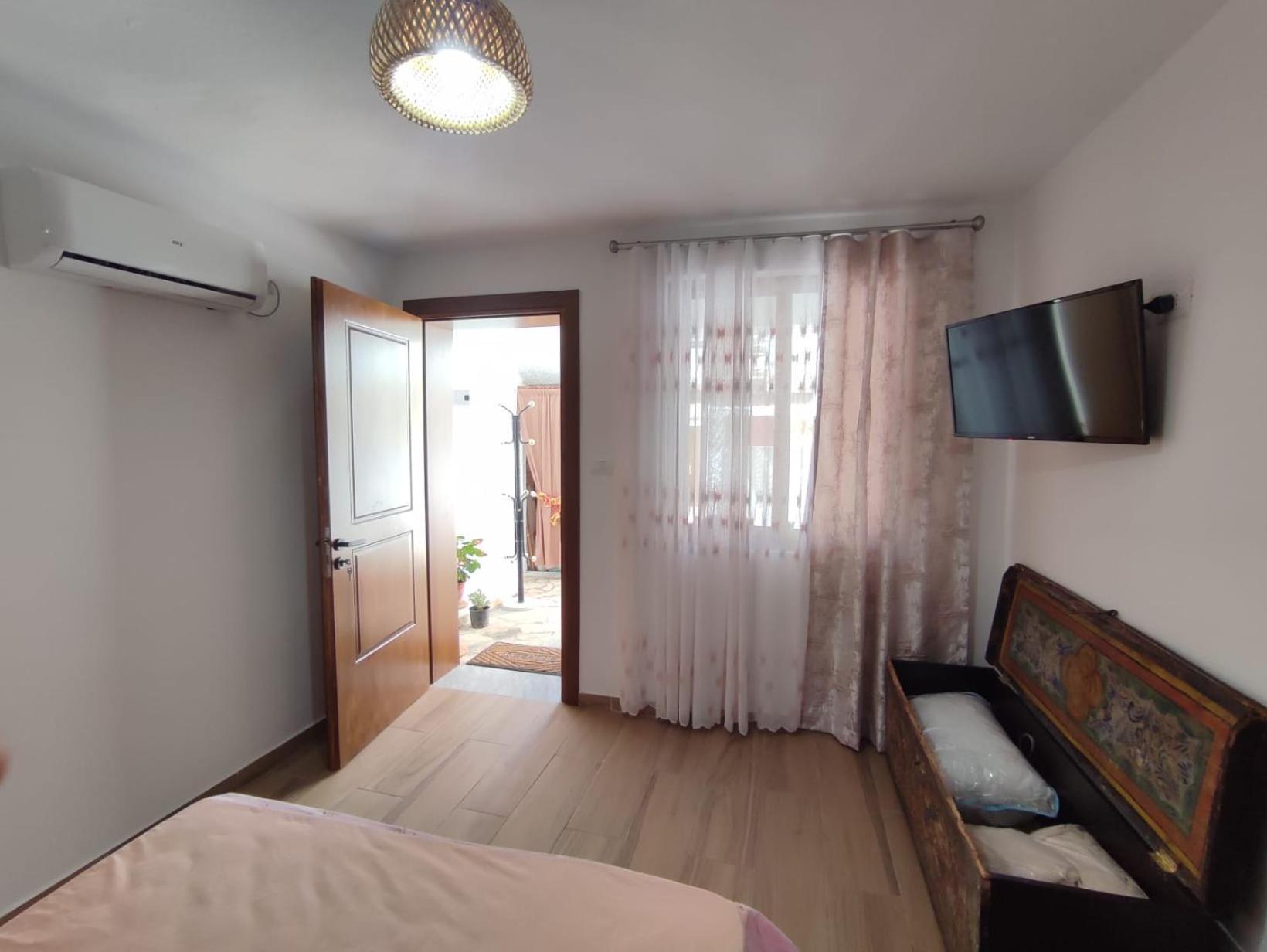 Bujtina Veritos Berati Exterior foto