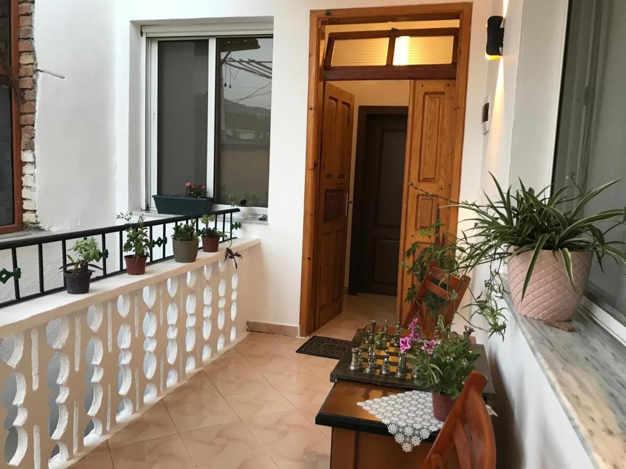 Bujtina Veritos Berati Exterior foto